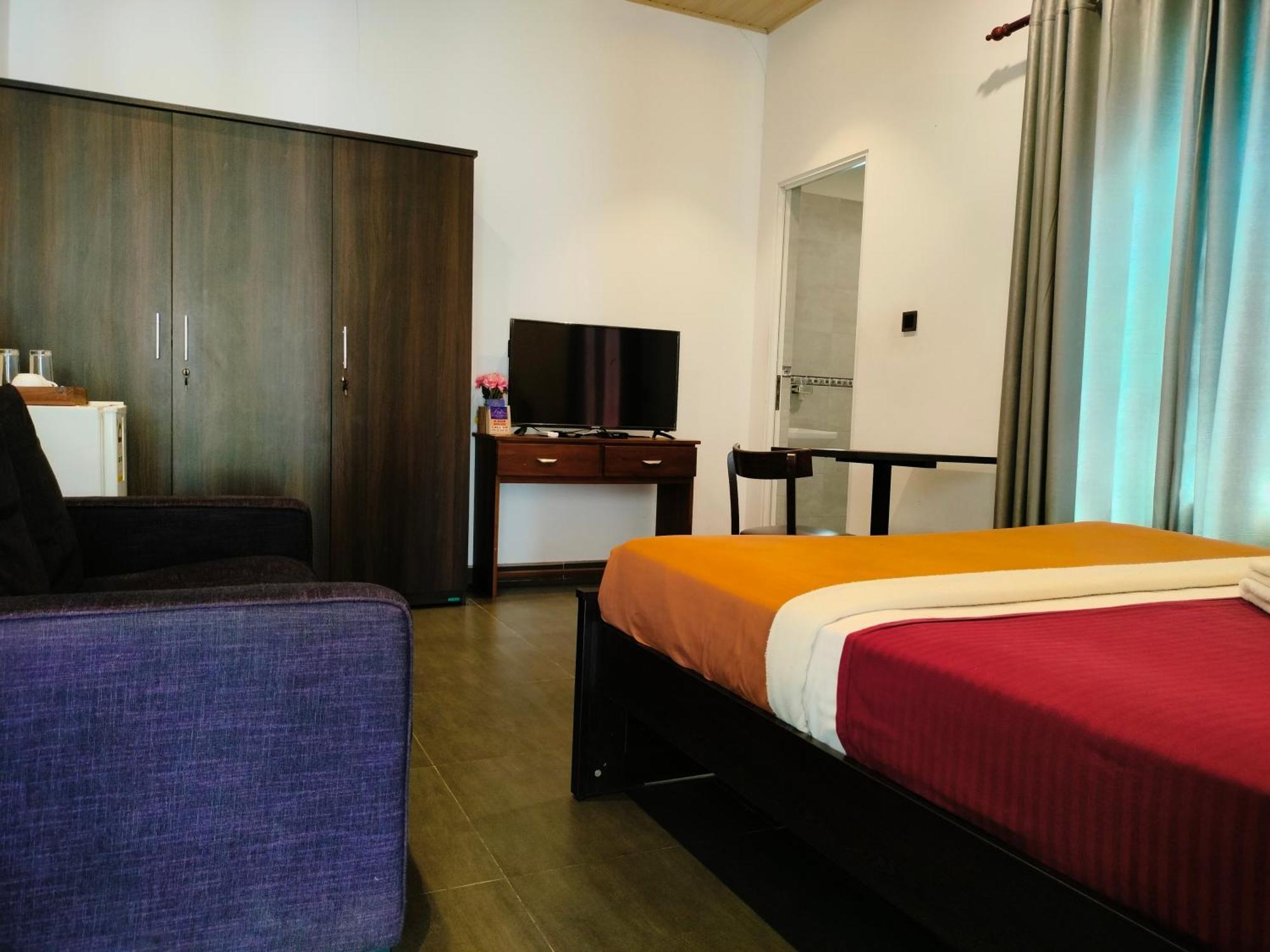 Taj Residence Puttalam Exterior foto